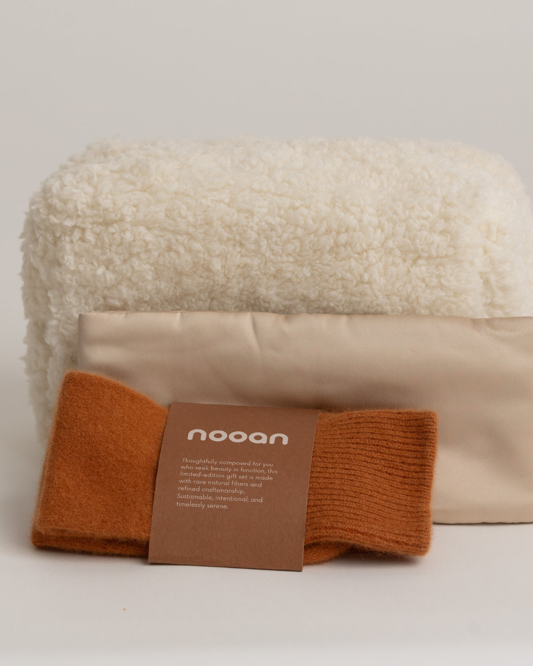 Nooan Gifting | Plush Cosmetic Bag