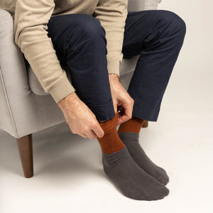 Possum Merino Wool DUNEDIN Double Color Socks, Leather Brown + Poppy Seed Men