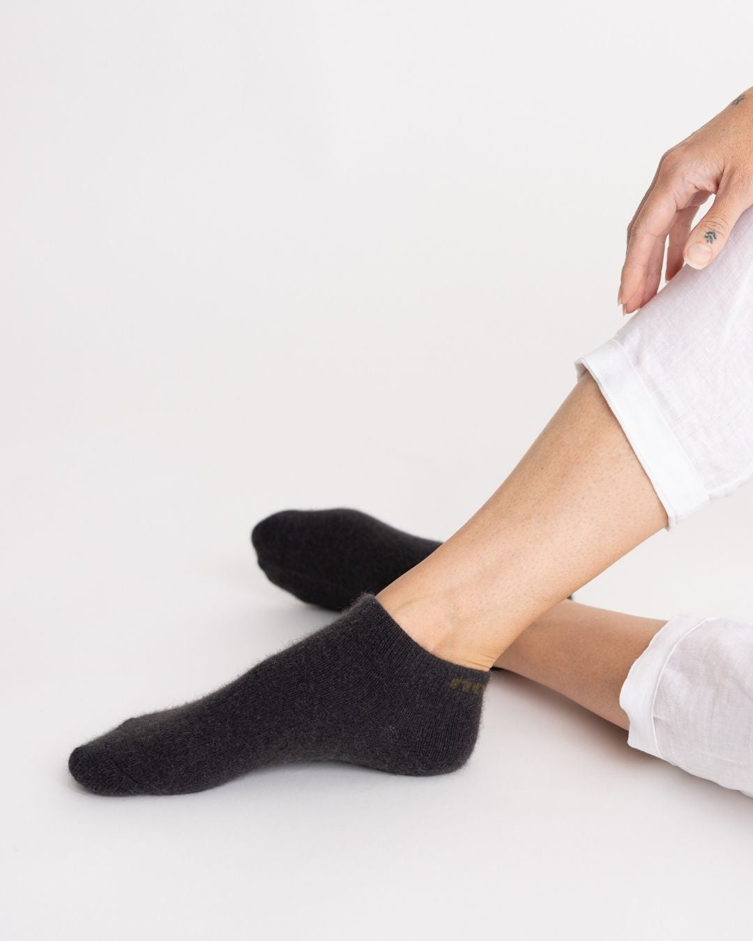 Possum Merino Wool Socks | NAPIER | Peat